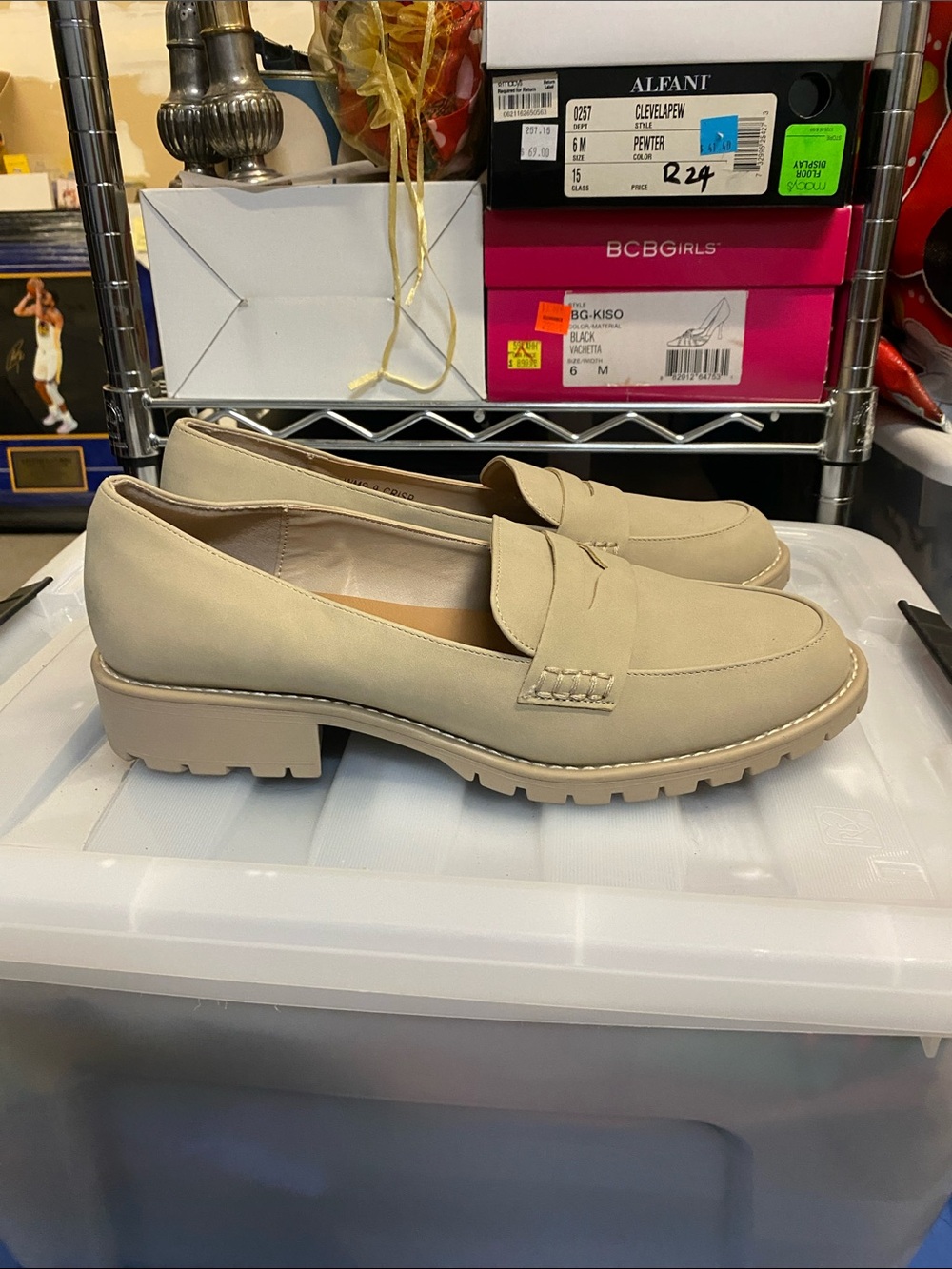 Dolce Vita Crisp Loafers - Picture 4 of 8